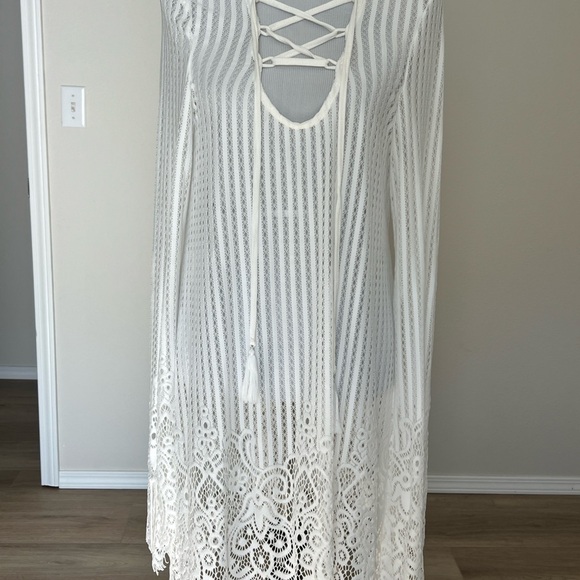 VENUS Other - VENUS Ivory Lace-Up Swim Cover-Up